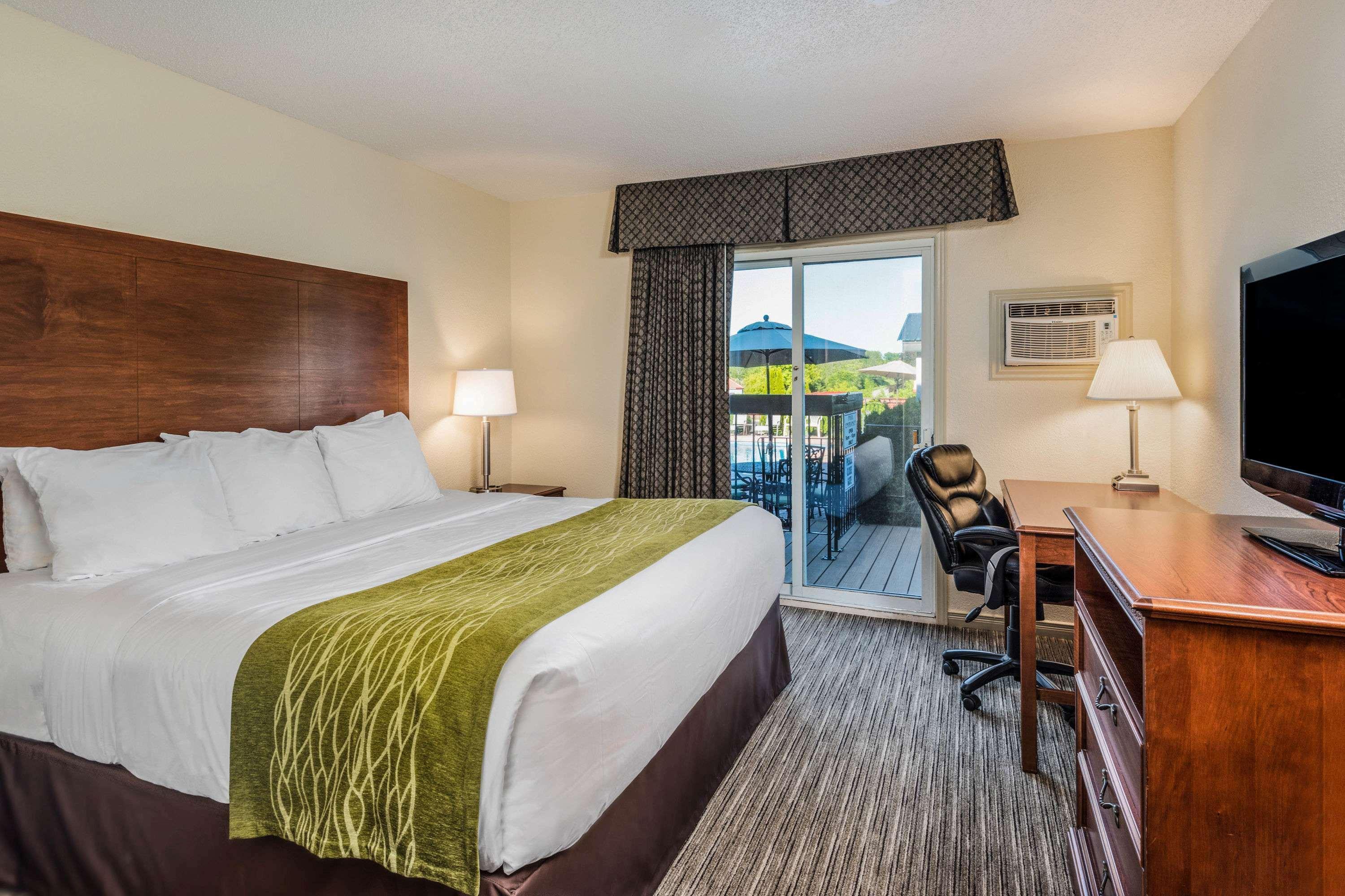 Travelodge By Wyndham Gananoque Eksteriør bilde