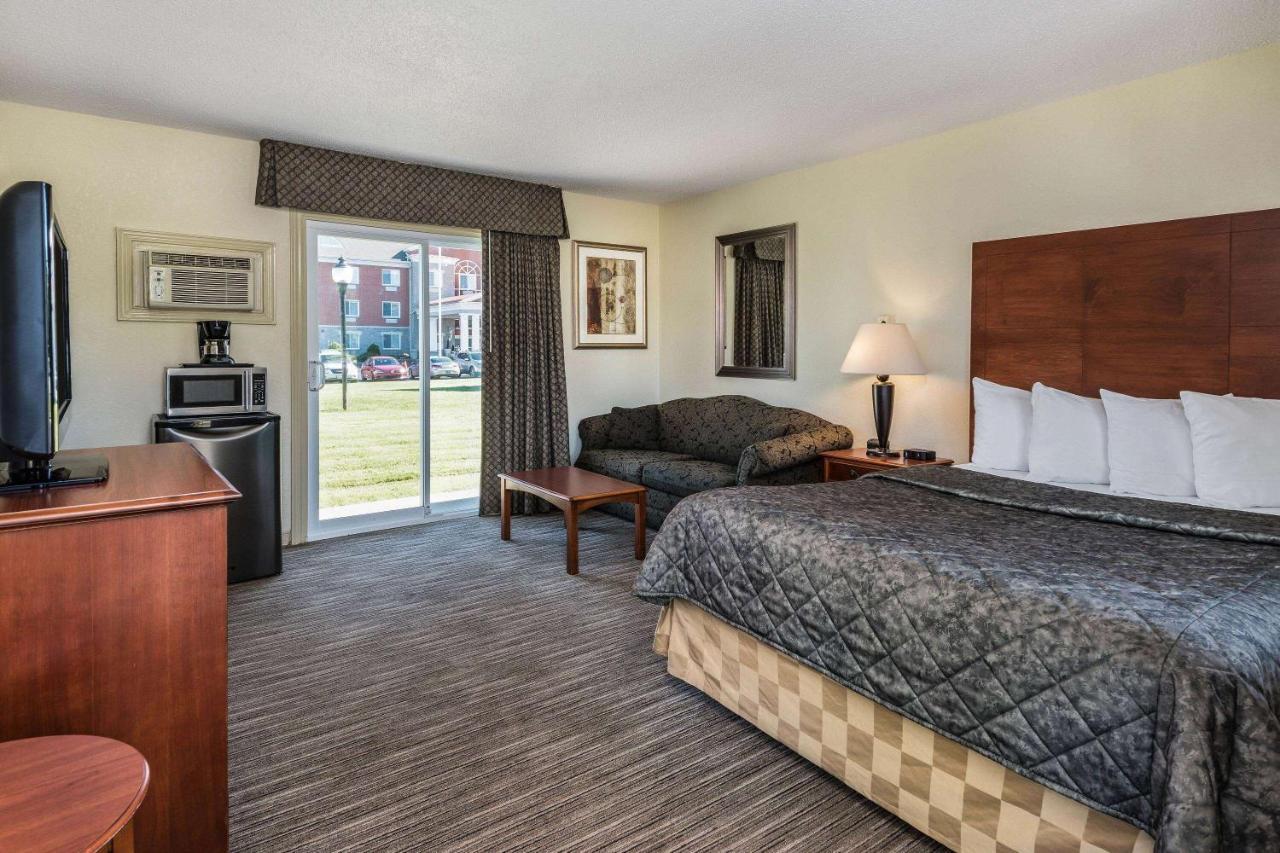 Travelodge By Wyndham Gananoque Eksteriør bilde